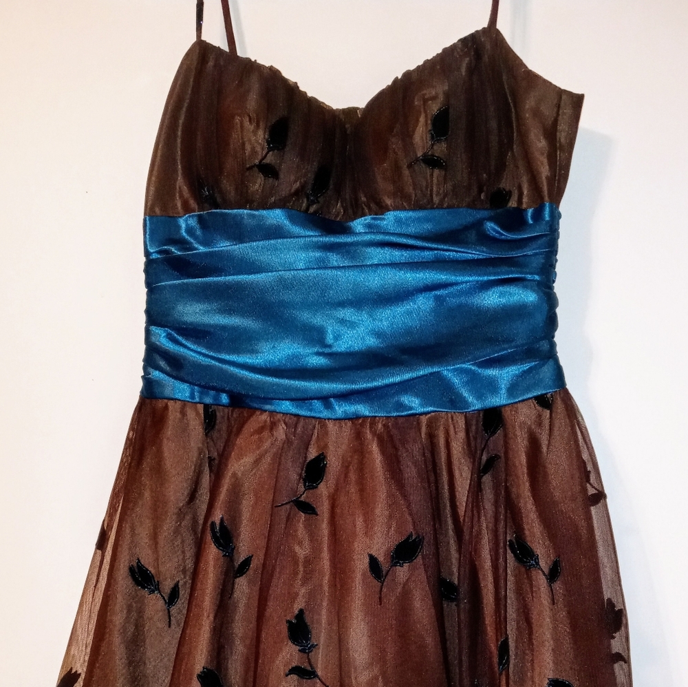 Masquerade dress - size 3/4